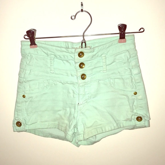 SIZE 2 SHORTS - Picture 1 of 1
